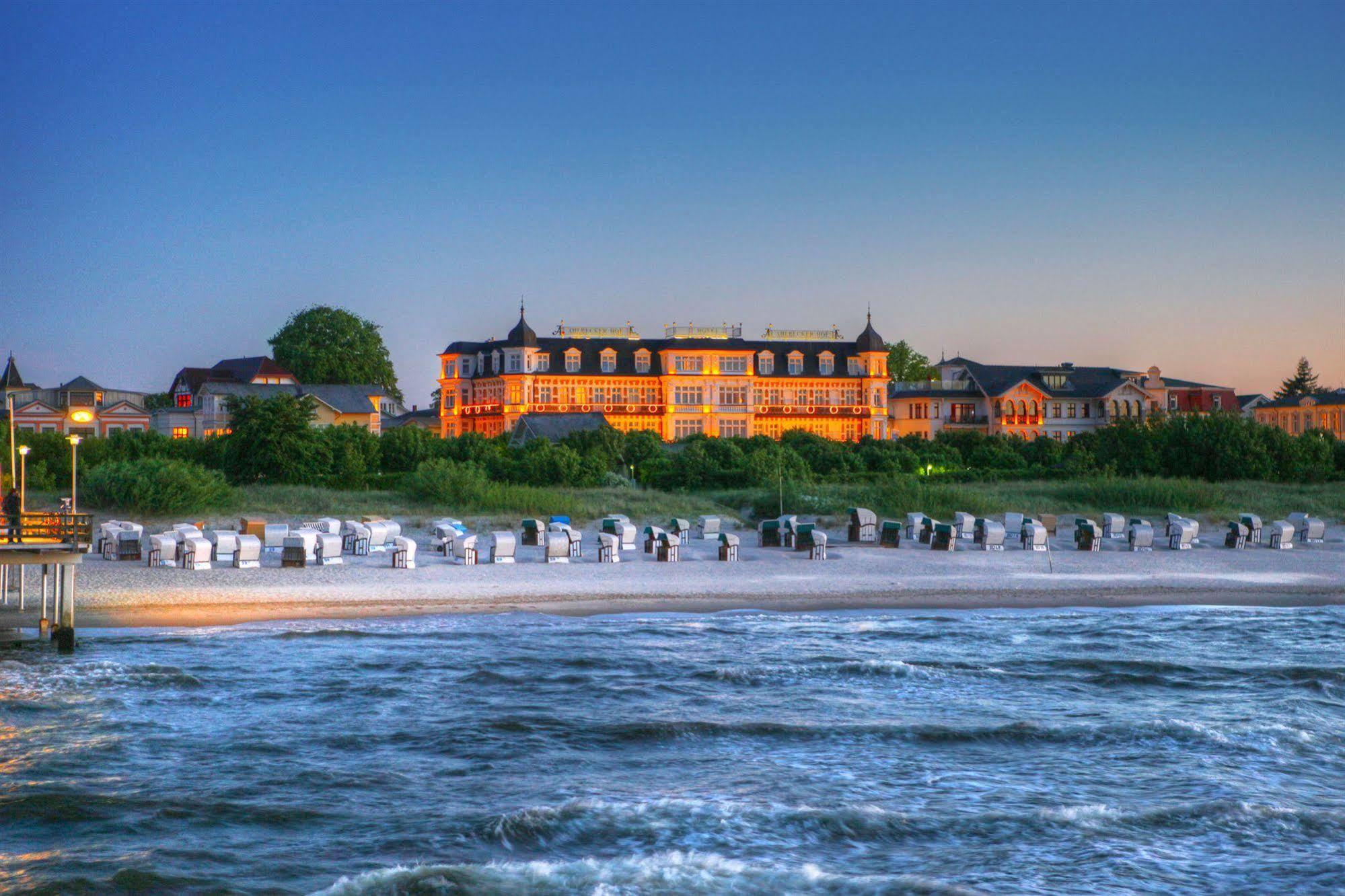 Seetelhotel Ahlbecker Hof ゼーバート・ヘリングスドルフ エクステリア 写真 The Grand Hotel Kurhaus Binz